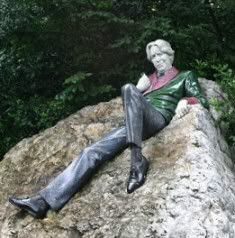 OscarWilde Statute