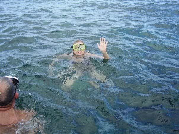 MeSnorkeling.jpg Me snorkeling in the Bahamas image by cutelilmtngirl