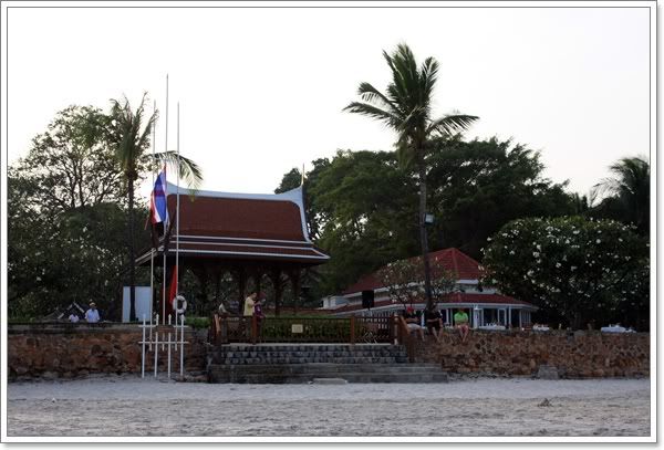 ทริปหัวหิน Sofitel ฟกัสเล่นน้ำ ทราย