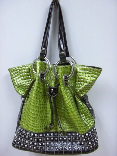 fa8001fashionbags2mp5.jpg