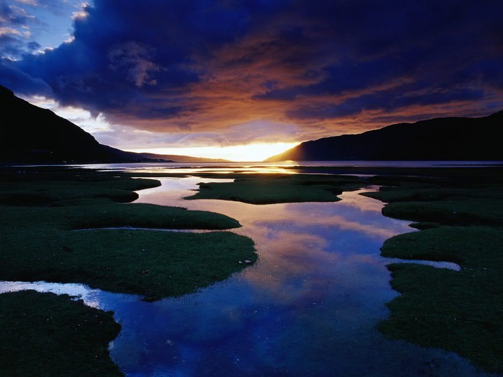 LittleLochBroomatSunsetWesterRossTh.jpg