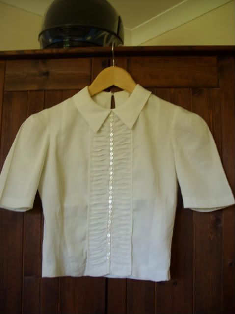 whiteblouse.jpg