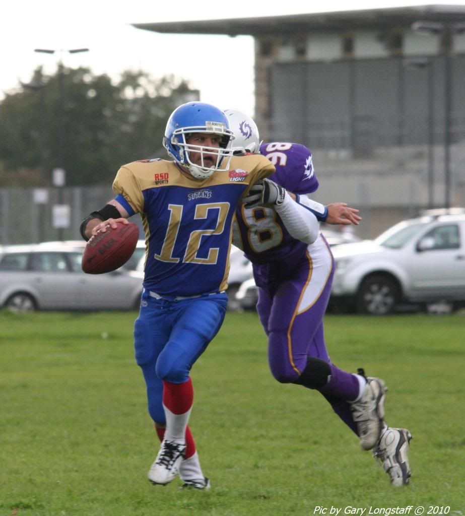 IMAGE: http://i189.photobucket.com/albums/z63/gizmouk1/Manchester%20Titans%20vs%20Shropshire%20Revolution/IMG_0093.jpg
