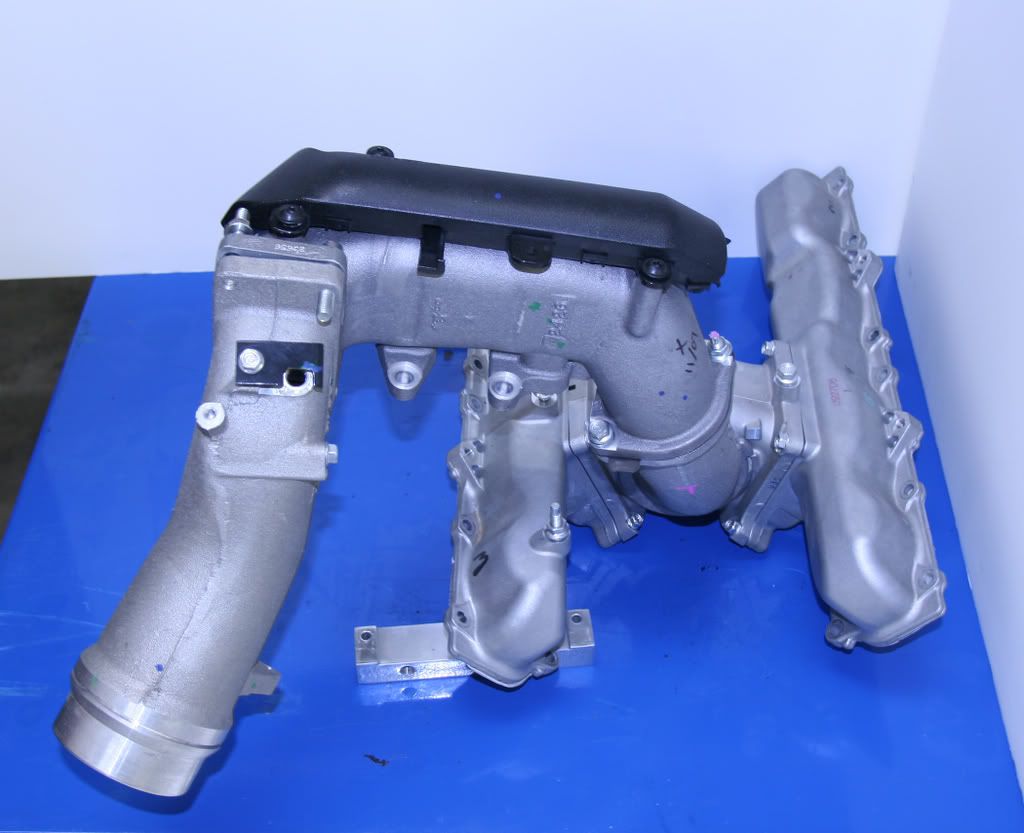 Dmax-StockManifold4.jpg