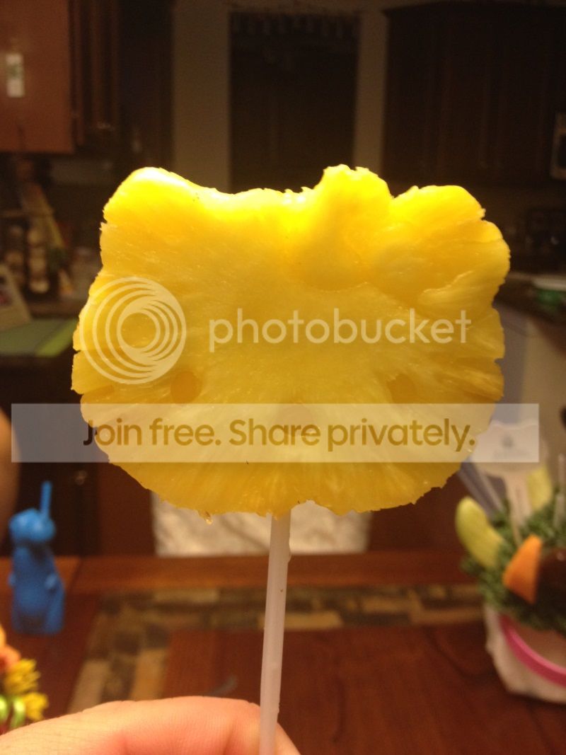 pineapple3_zps95ffb2b9.jpg