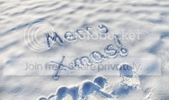 xmassnow_zpscecdf7b0.jpg